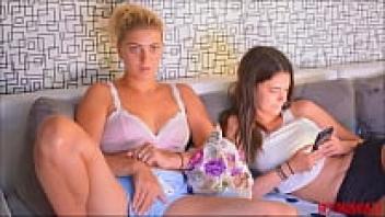 Nextdoornurs3