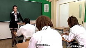 Amazing instructor suckling her mischievous pupils