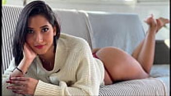 loved a dark-blond girl's pussy and sucked her entire body.