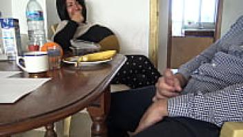 I'm willing to risk exposing my cock in front of my expectant stepmother! Observe her response!
