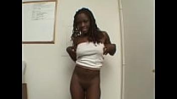 White sausage is sucked by an ebony girl.