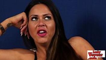 A lingerie hottie makes fun of a loser who masturbates.