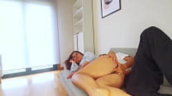 I'm shocked! StepSon Cums in STEPMOM believes she is sleeping while her husband is away!