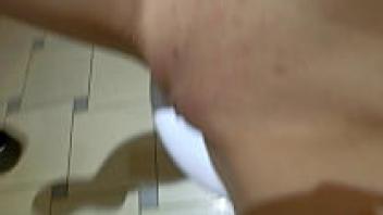 Nguyen Ngoc bad girls in Vietnam masturbate