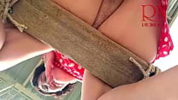 On the swing, a cute housewife enjoys herself without underwear. Babe swings, revealing her flawless pussy. C3