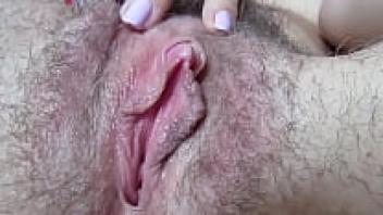 BIG CLIT, HAIRY PUSSY FINGERING