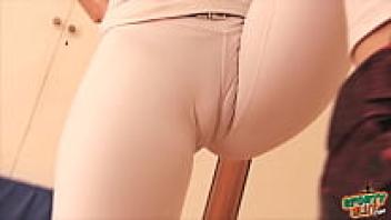 The ideal ass! The ideal cameltoe! The gap between the thighs Ideal Adolescent!