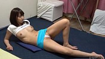 Miu Akemi Upskirt Cameltoe, a Japanese girl