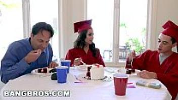 BANGBROS: Slamming the Tight Pussy of My Step-Sister Jynx Maze