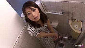 Skinny Japanese sister in string bikini deceived old young MMF 3Some Sec with Double Creampie in uncensored JAV porn.