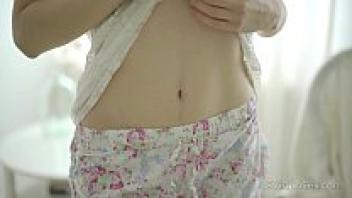 18 Virgin Sex - Solo Babe Vivian